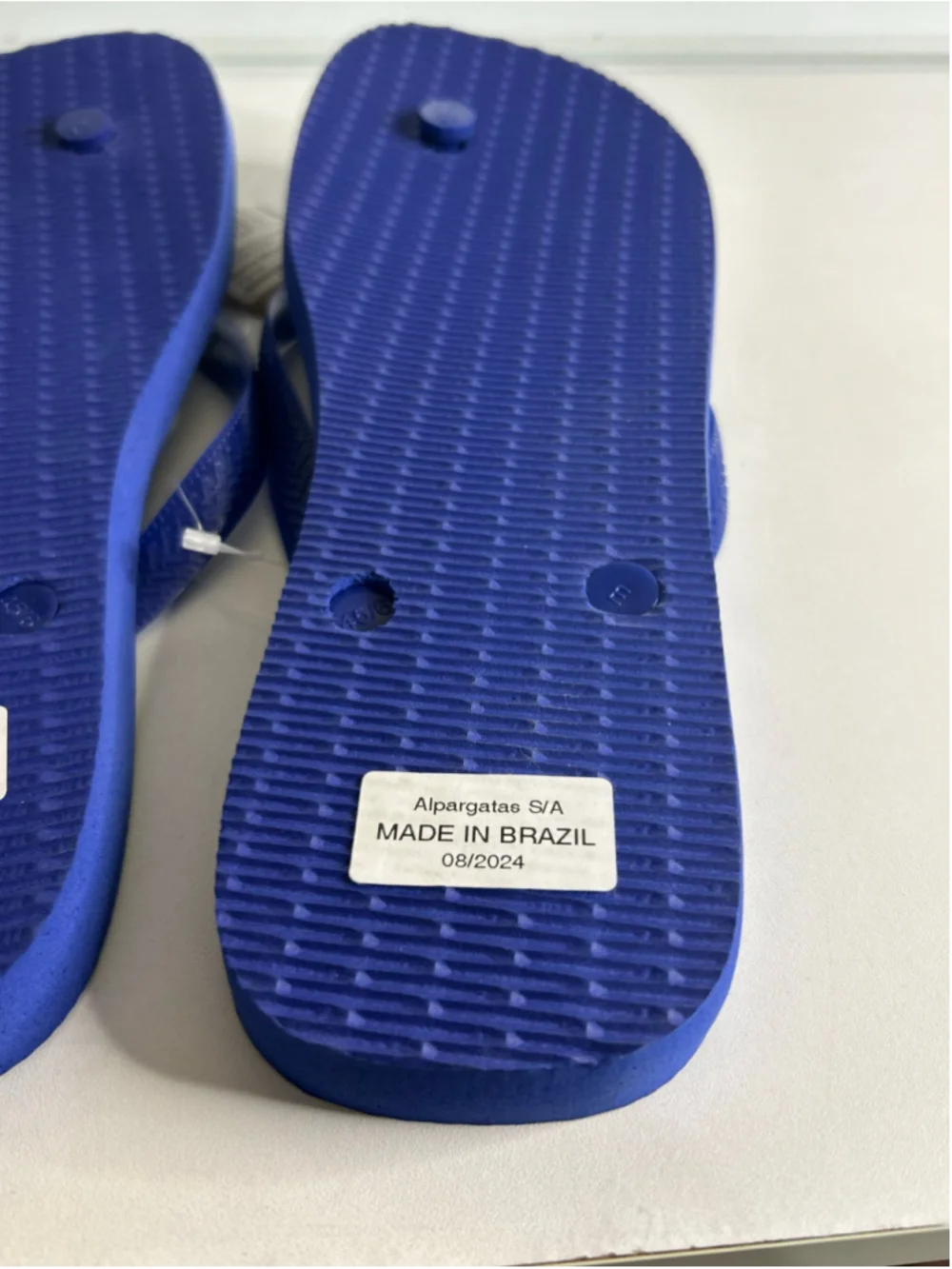 NWT Havaianas Brazil logo marine blue flip-flops men size 13